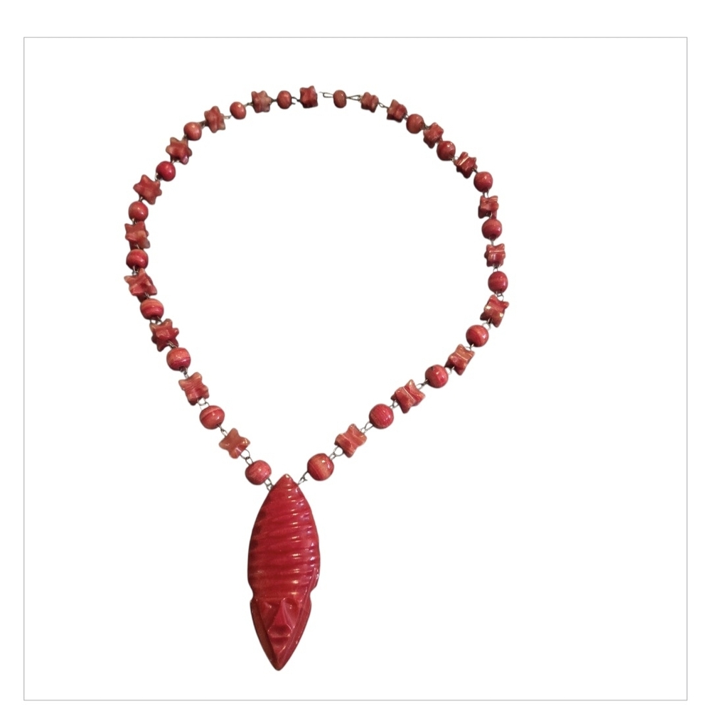 Chic Red Beaded Necklace